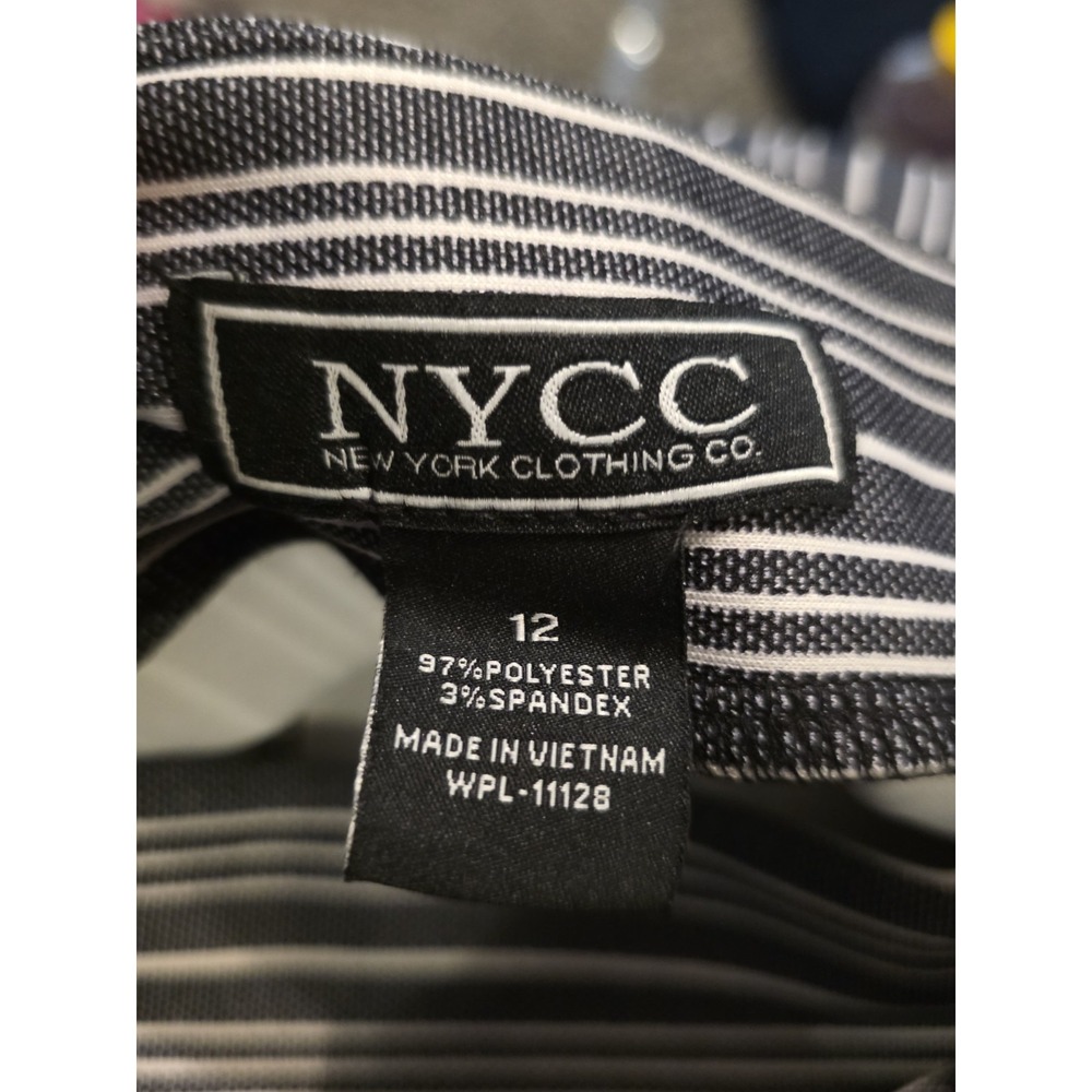 NYCC Shorts Size 12 Belt In Belt Front Pockets Lagonlook Y2K Closet Staple
